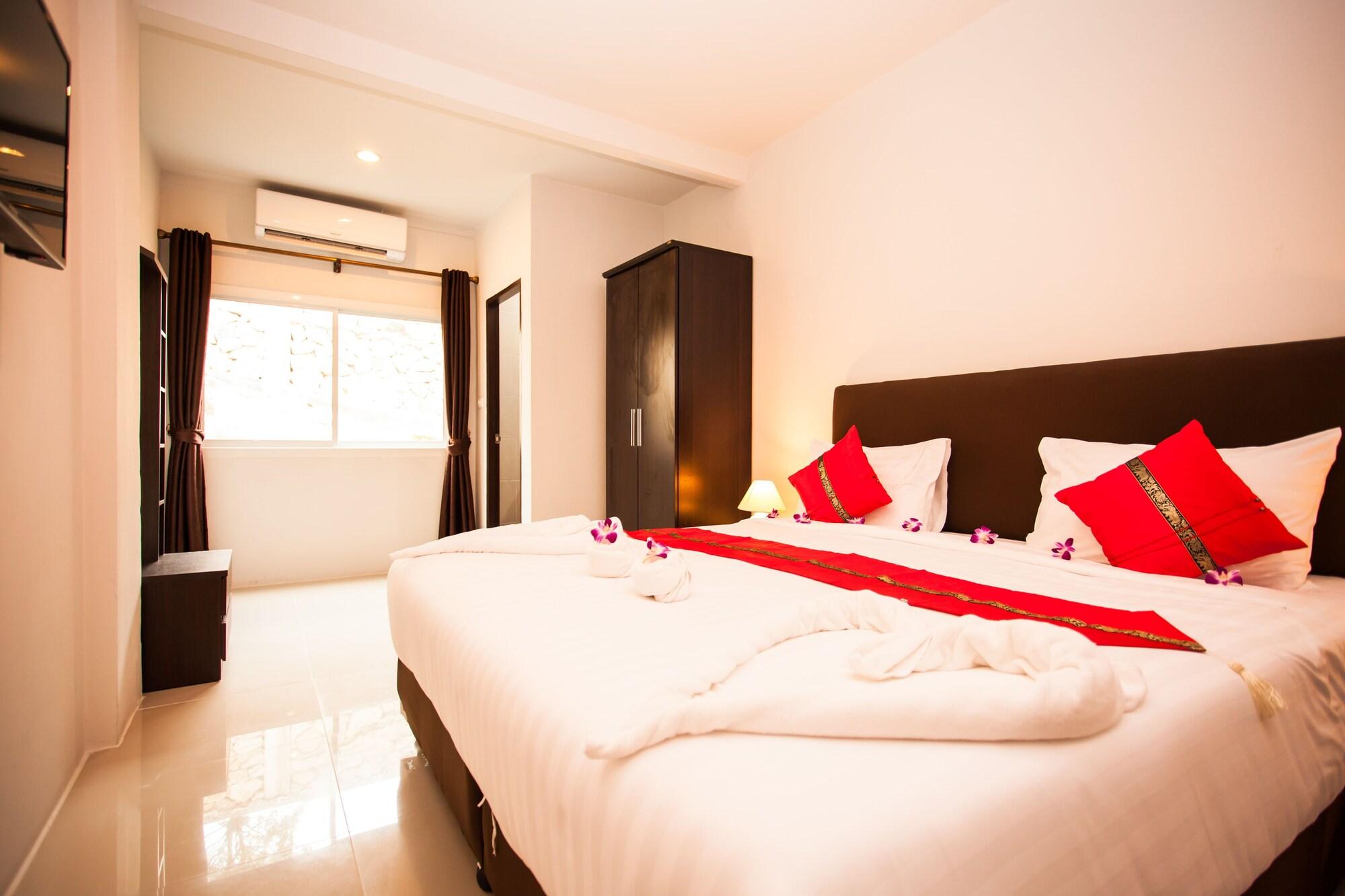 Only Blue Hotel Patong Экстерьер фото