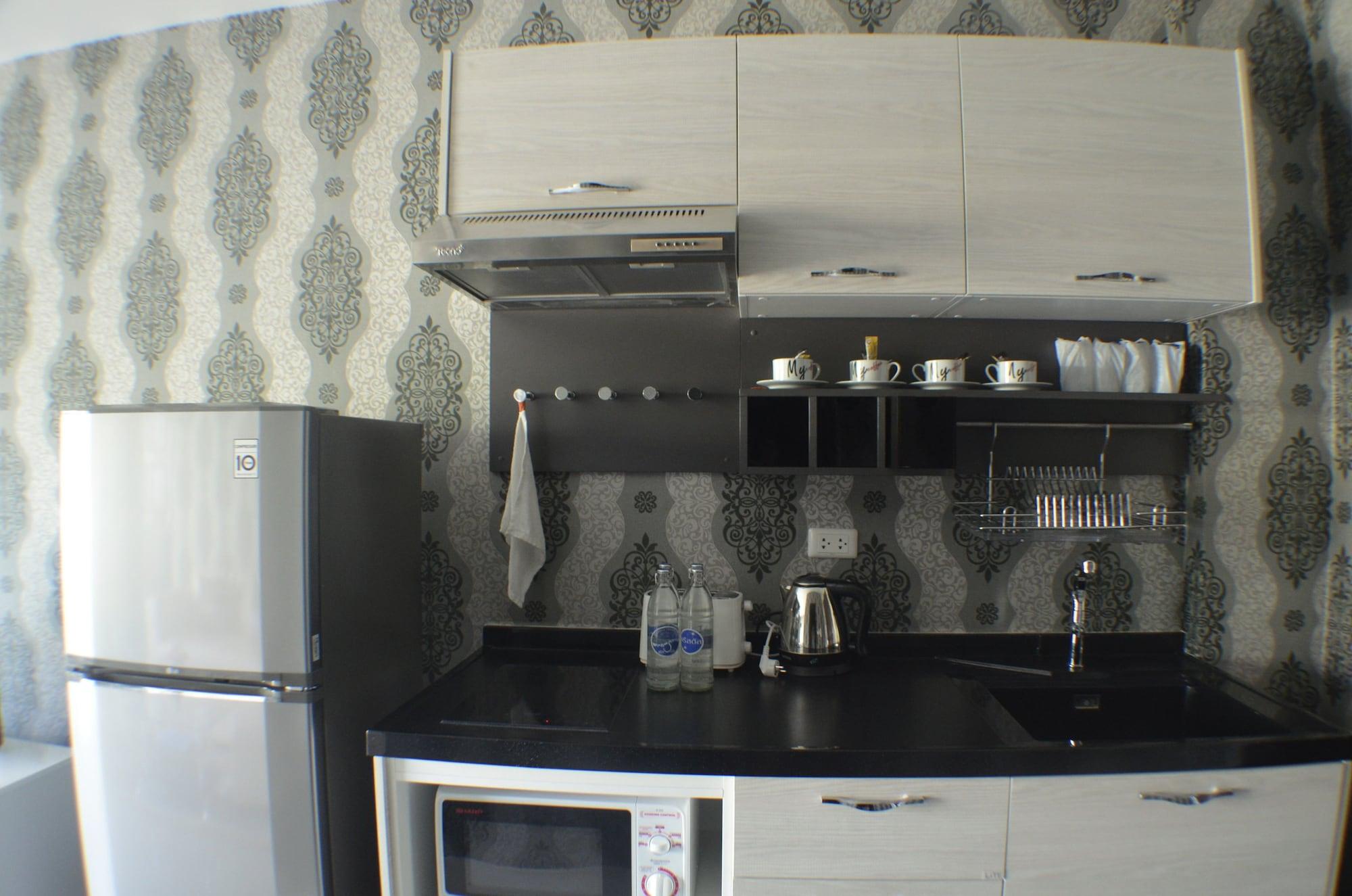 Only Blue Hotel Patong Экстерьер фото