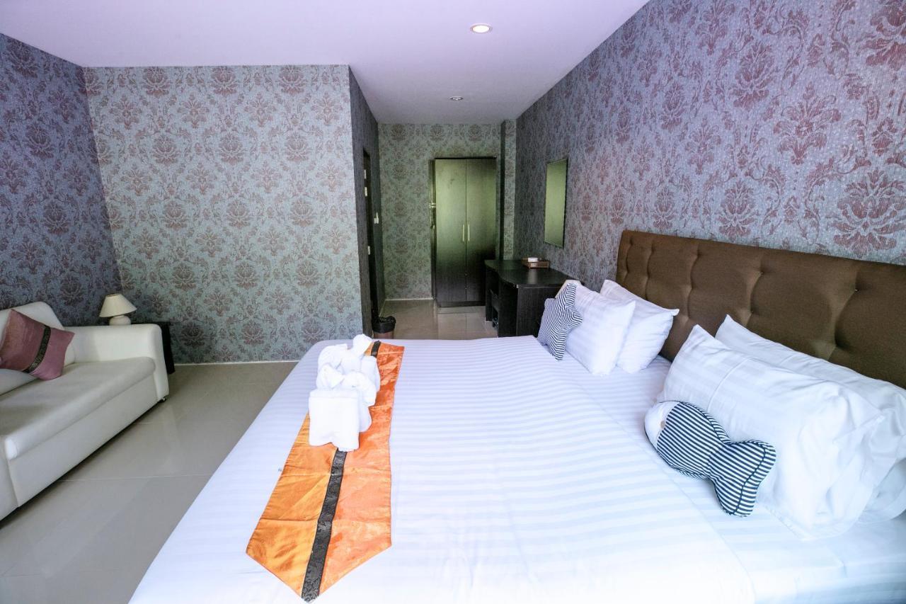Only Blue Hotel Patong Экстерьер фото